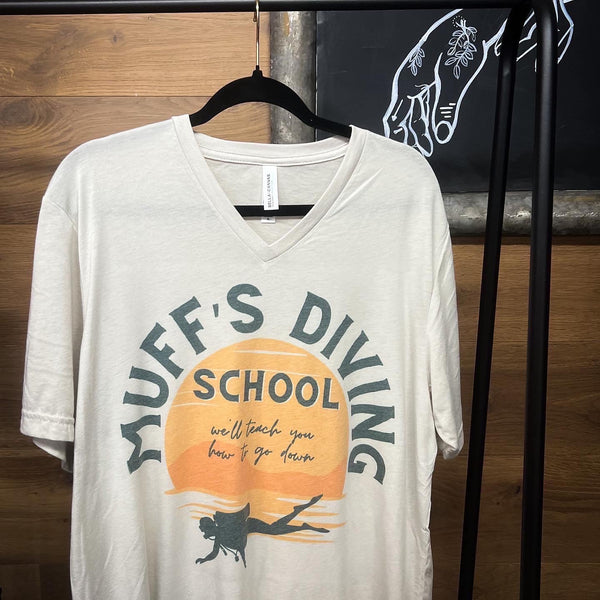 Muff’s Diving School (Cream)