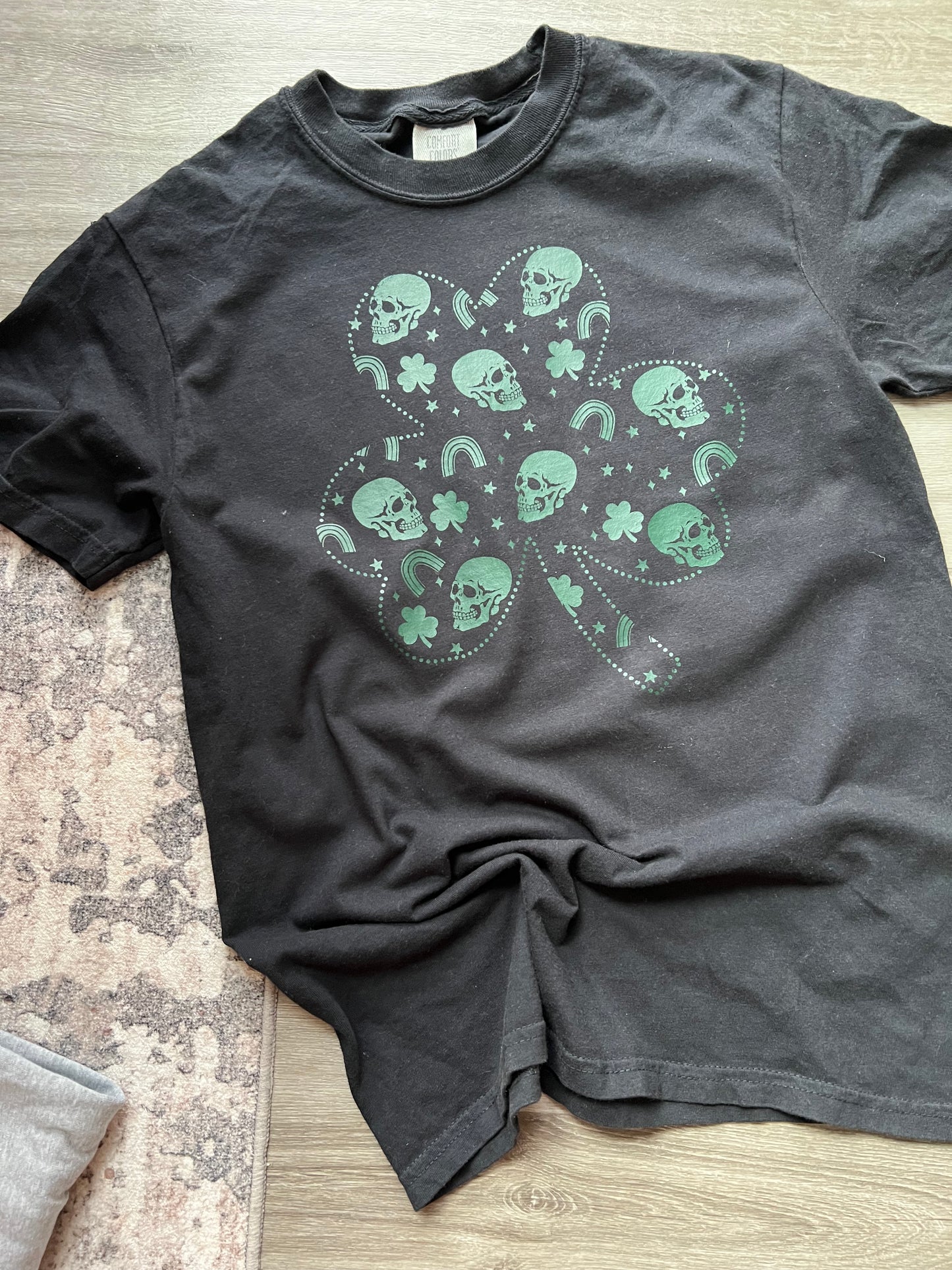 Skull Clover Tee